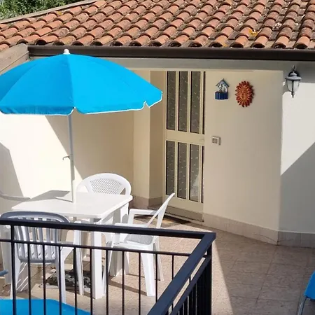 Casa Il Sole Apartamento Piraino